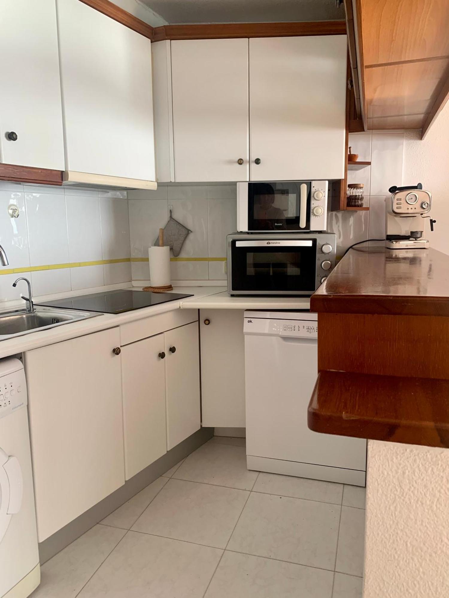 Sea View Apartment Torrevieja Buitenkant foto